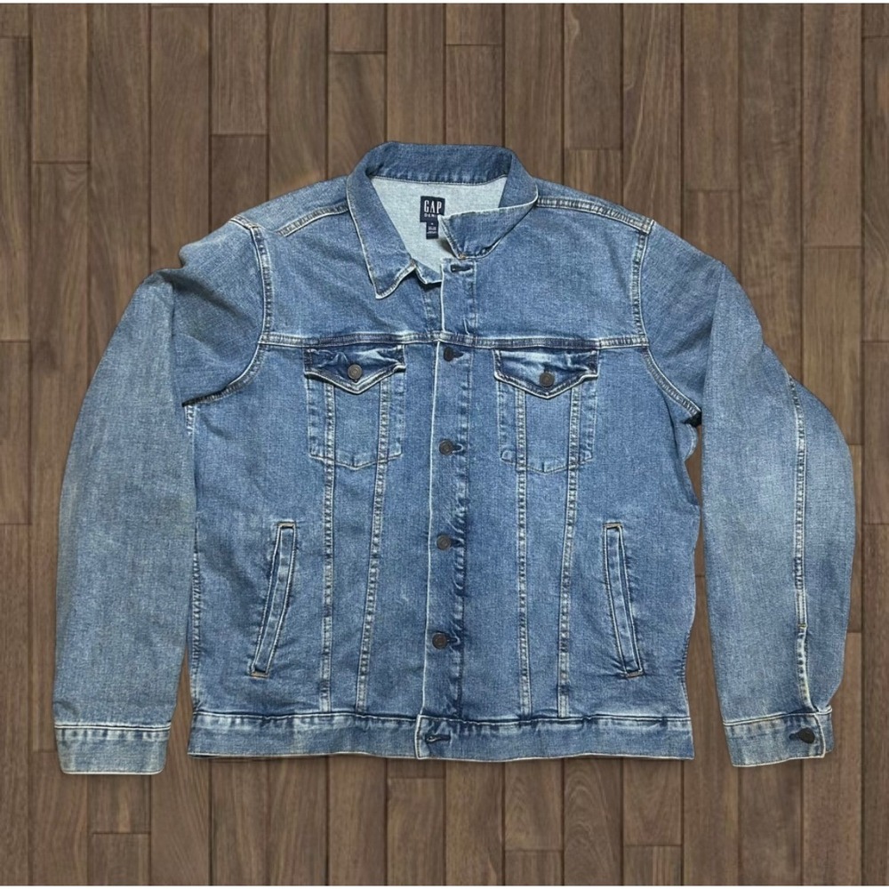 Gap Denim Trucker Jacket Mens XL‎ Blue Medium Wash Cotton Button Front Jean Coat